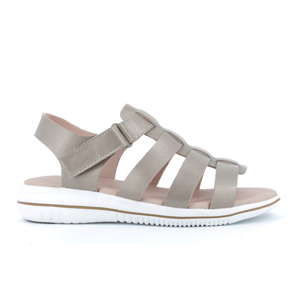 GREEN COMFORT sandal i champagnemetallic skind,